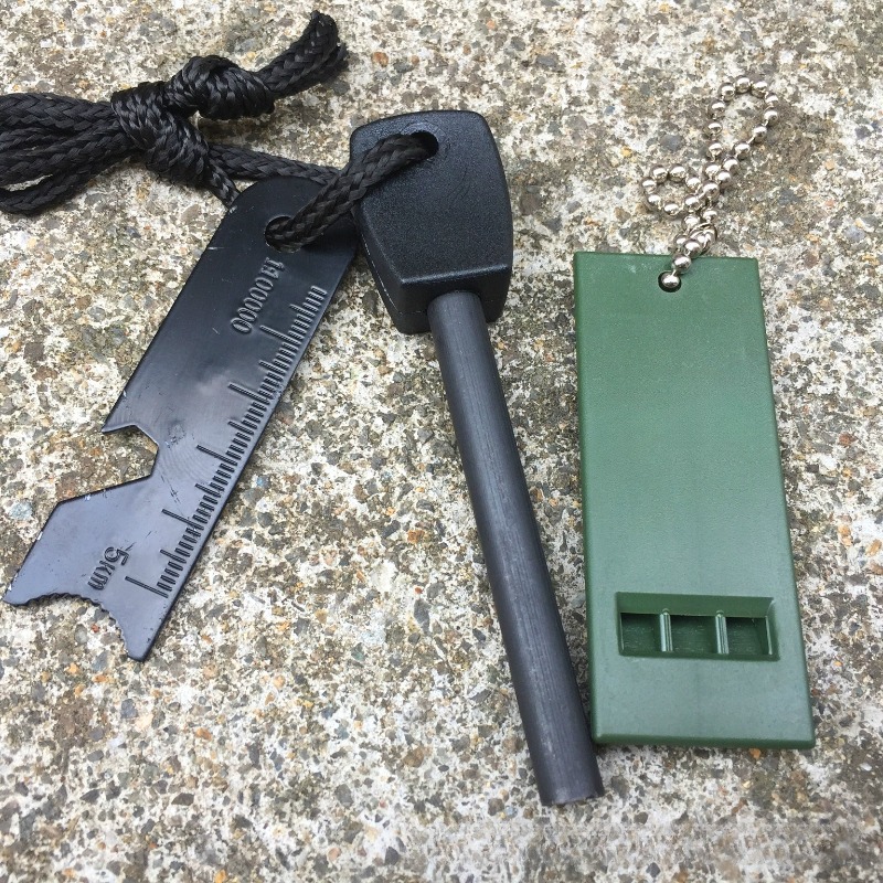 야외 생존 화덕 점화 키트, 페로세륨 막대 플린트와 다 - Ferro Rod Striker 리뷰 및 가격